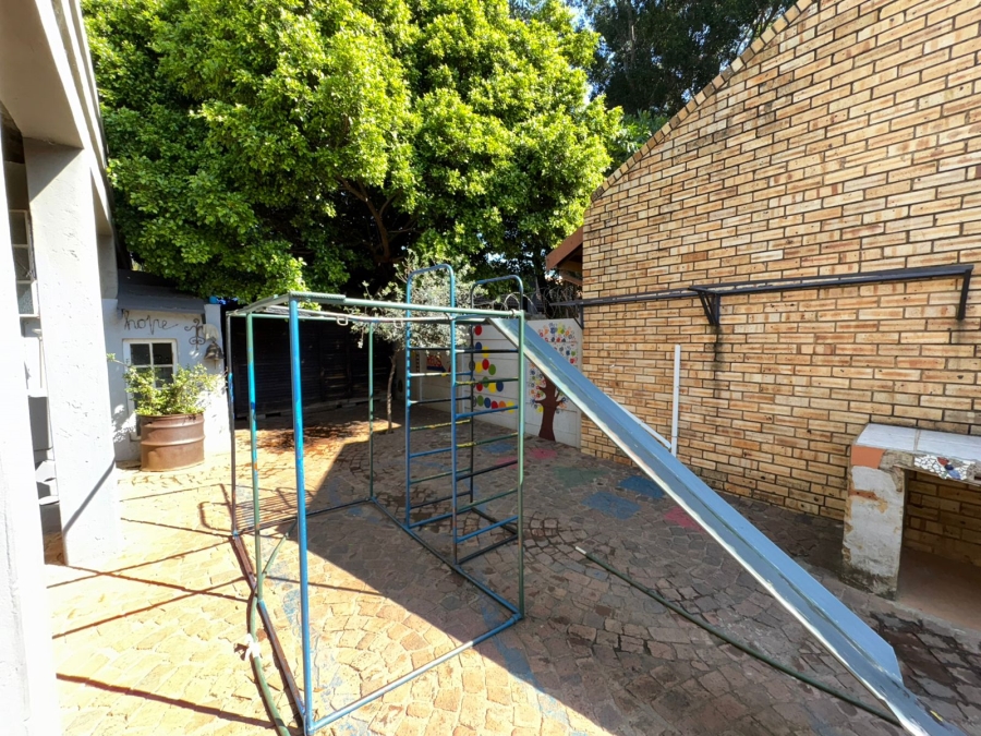 5 Bedroom Property for Sale in Bodorp North West